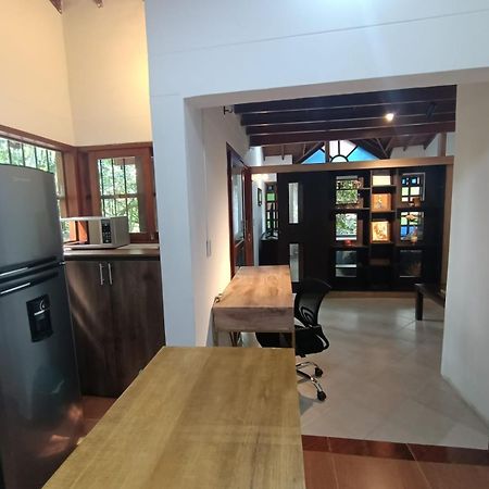 Loft Campestre Con Terraza En El Poblado Apartment เมเดยิน ภายนอก รูปภาพ