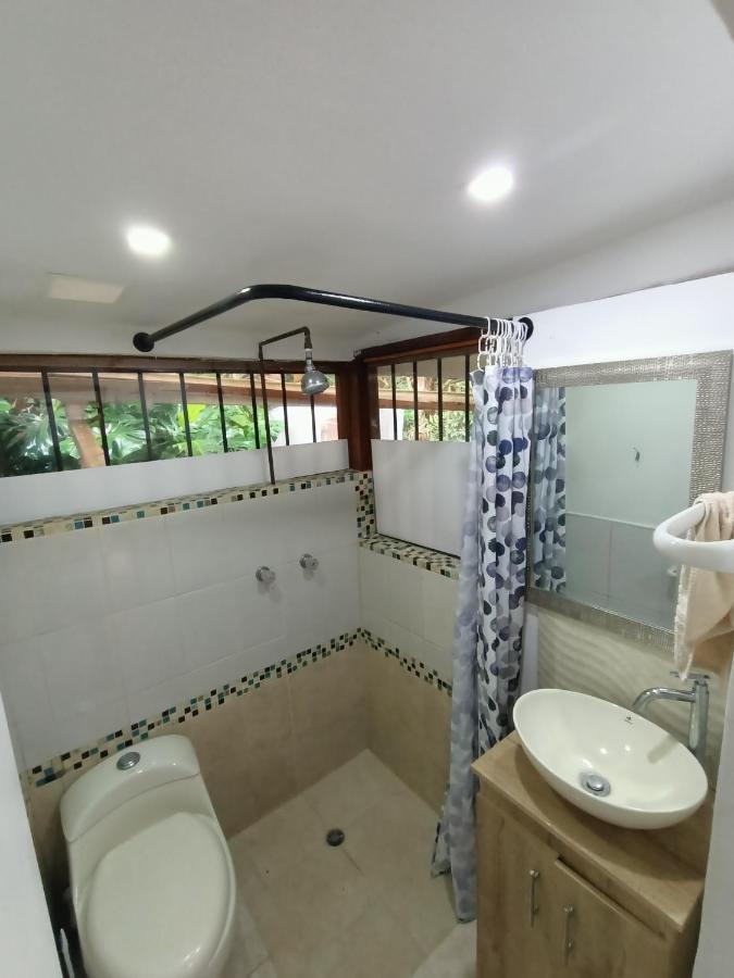 Loft Campestre Con Terraza En El Poblado Apartment เมเดยิน ภายนอก รูปภาพ